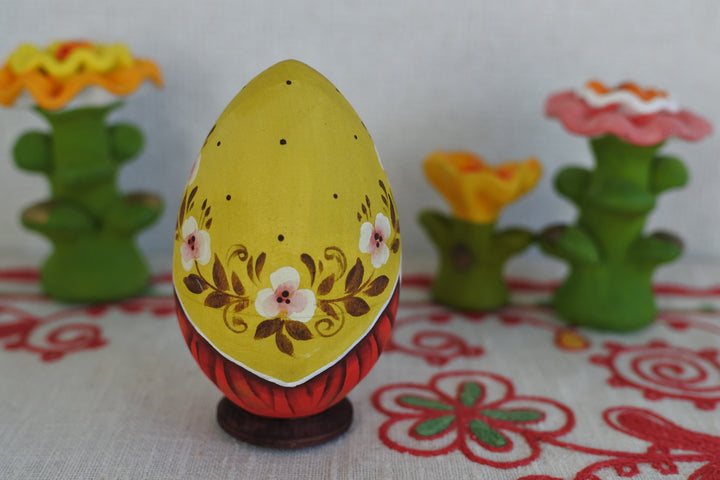 スベトラーナ・カバノワの復活祭の卵　色付けしたエッグ