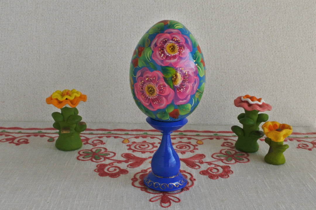 復活祭の卵　ハチドリとピンク色の花　スタンド付き