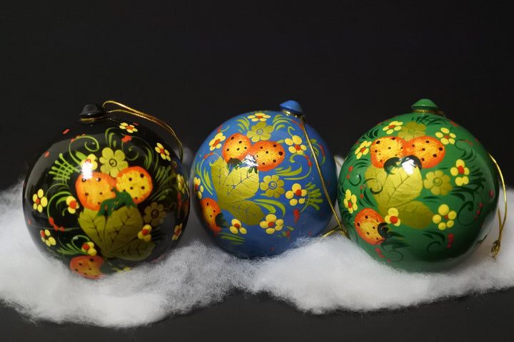 クリスマスボール ストロベリー水色 D8