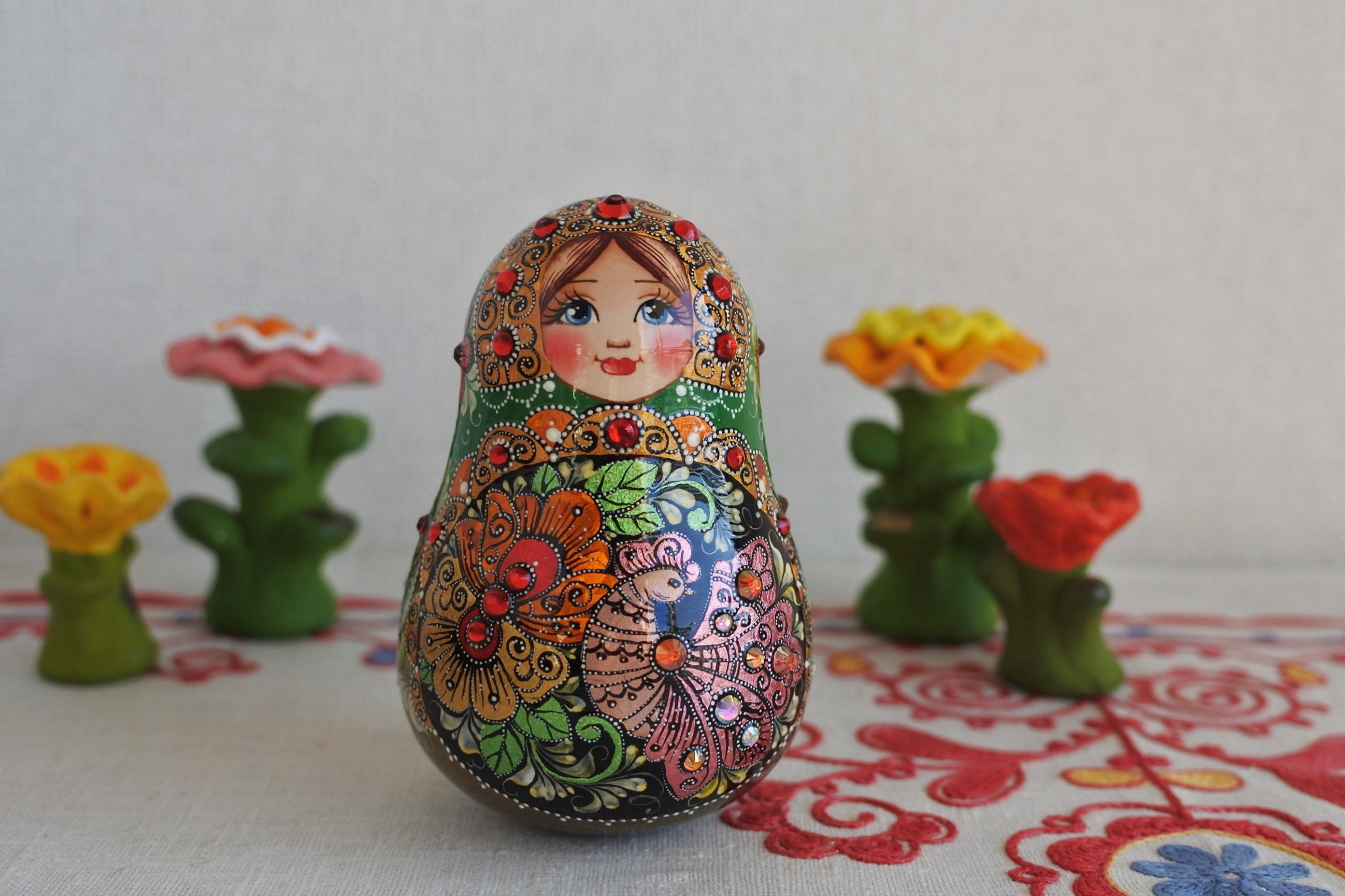 スベトラーナ・ジュルキナの起き上がりこぼし 鳳凰 グリーン