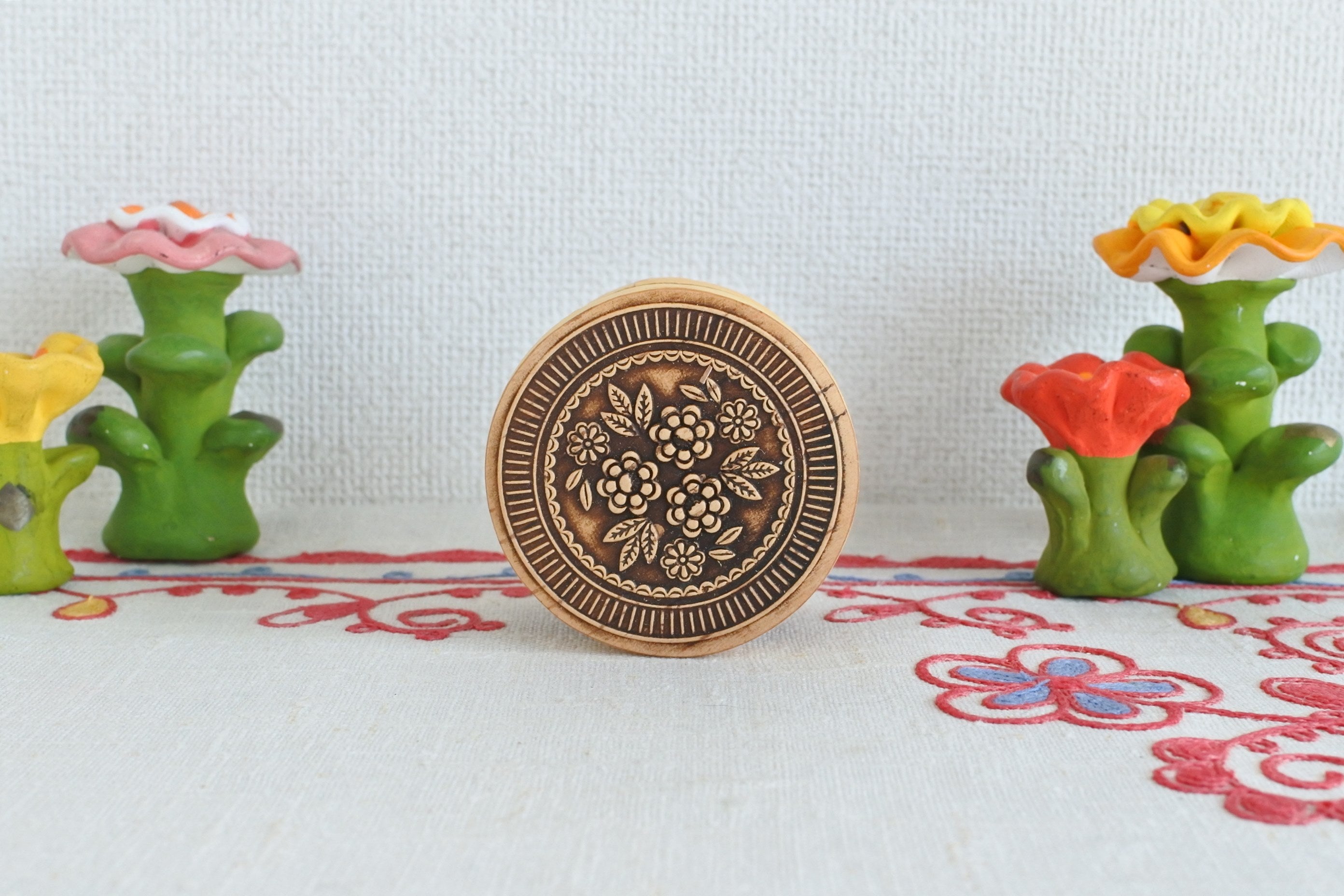 白樺細工ベレスタ 白樺樹皮 ハンドメイド ロシア民芸品 小箱