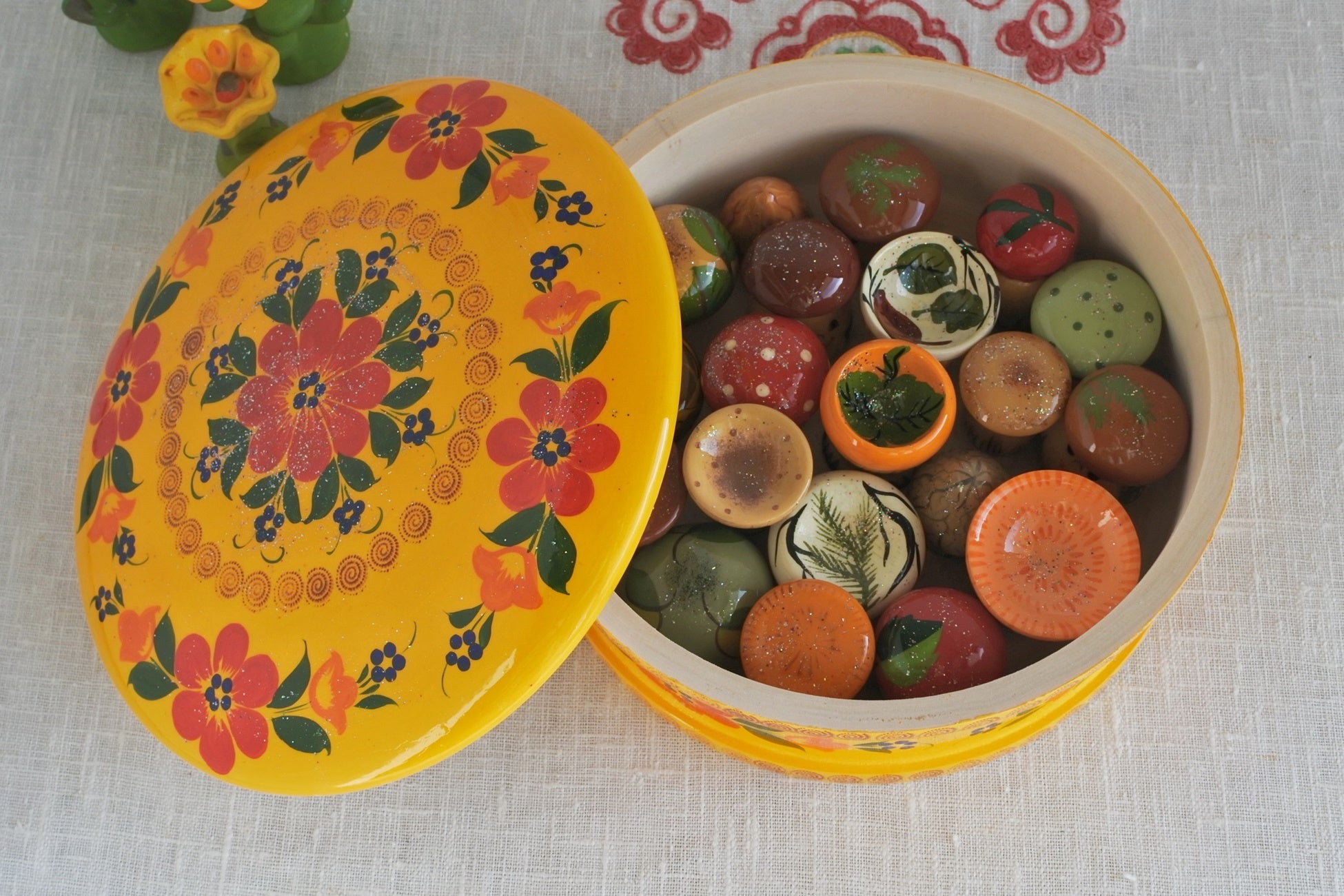 ロシア雑貨 ロシア民芸品 木の箱 木の人形 スパイスセット いりえの