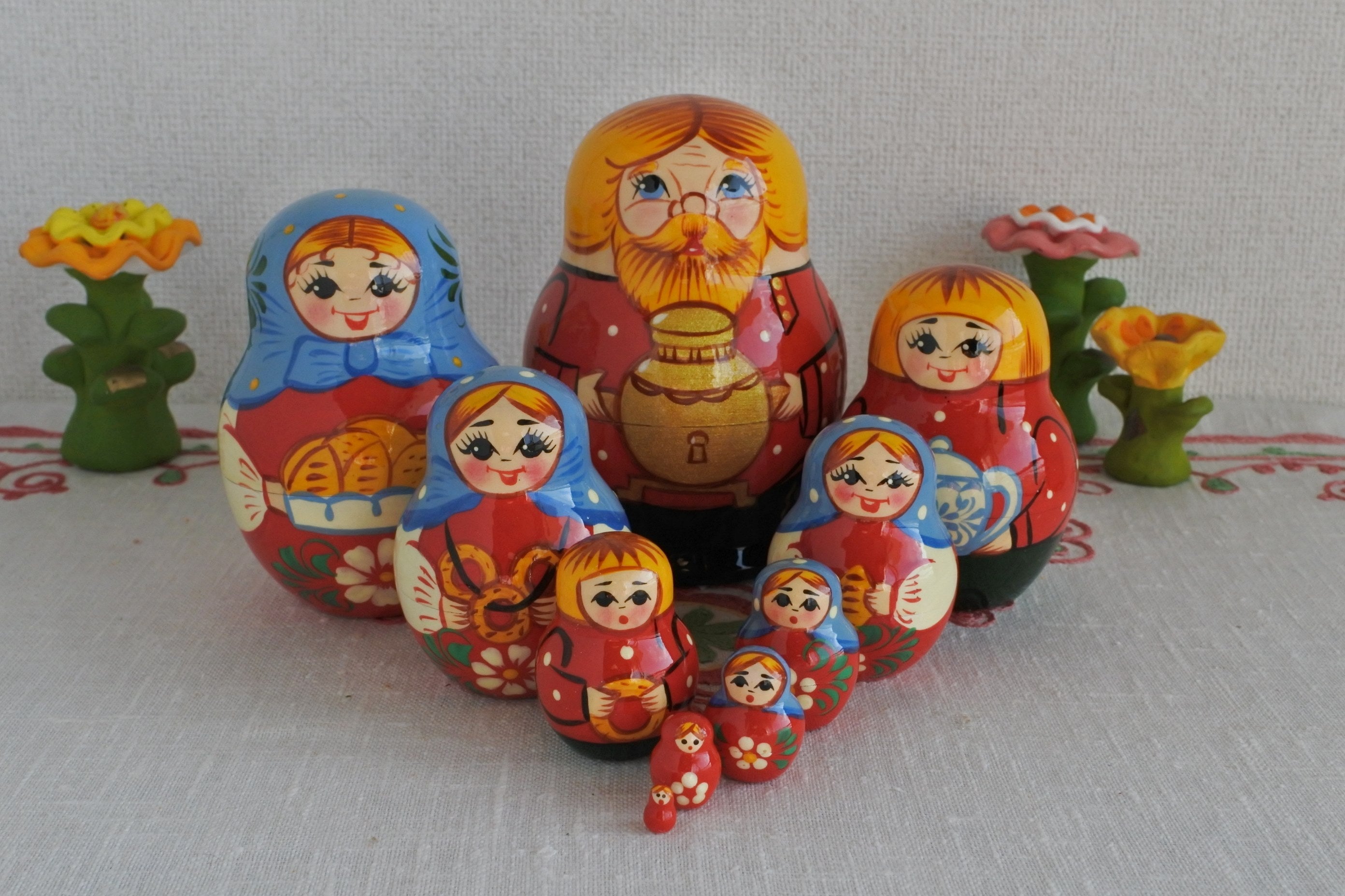 人気メーカー・ブランド マトリョーシカ ロシア民芸品 ノリンスク ピロシキが焼けたヨ 10 彫刻・オブジェ