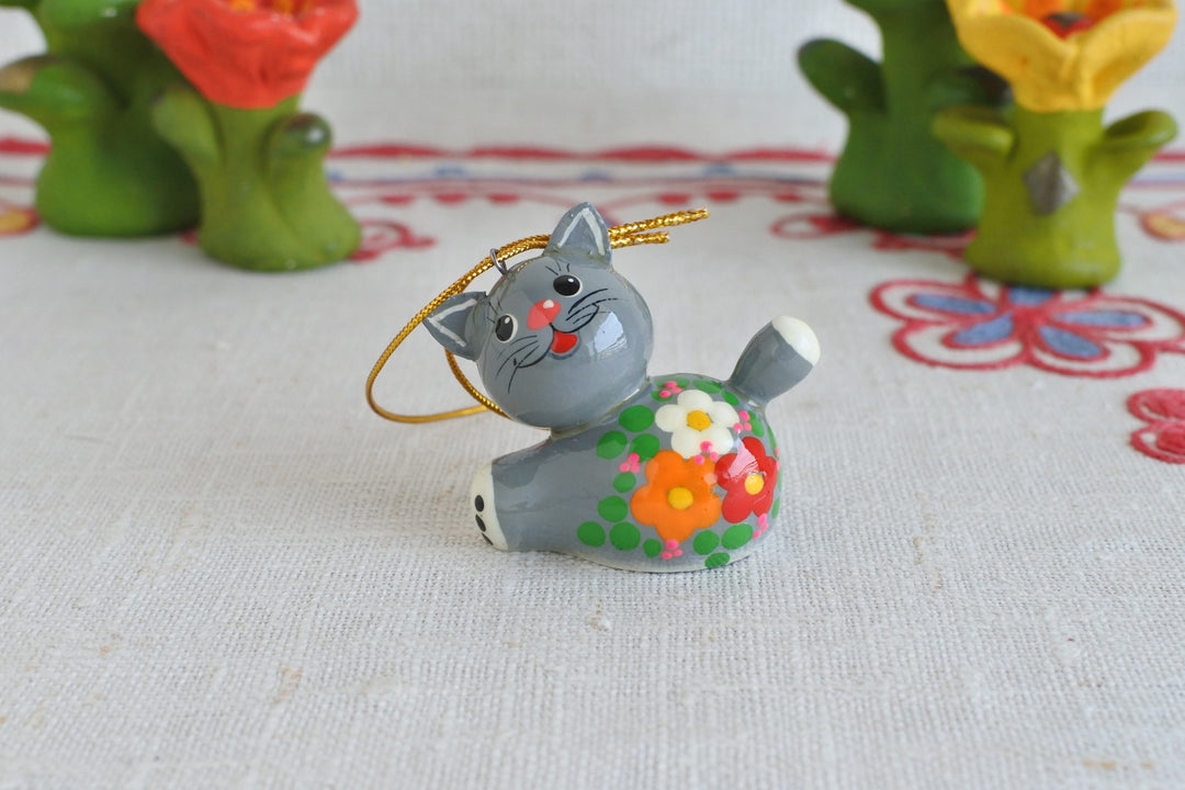 木の人形　こねこちゃん