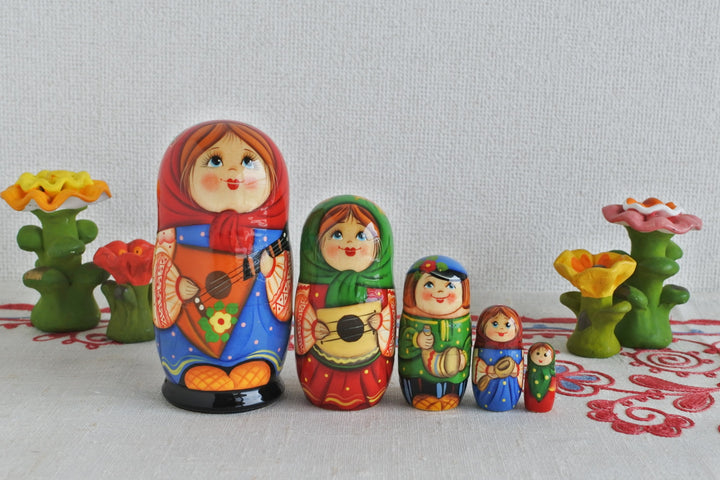 マトリョーシカ　ロシア民謡　5P