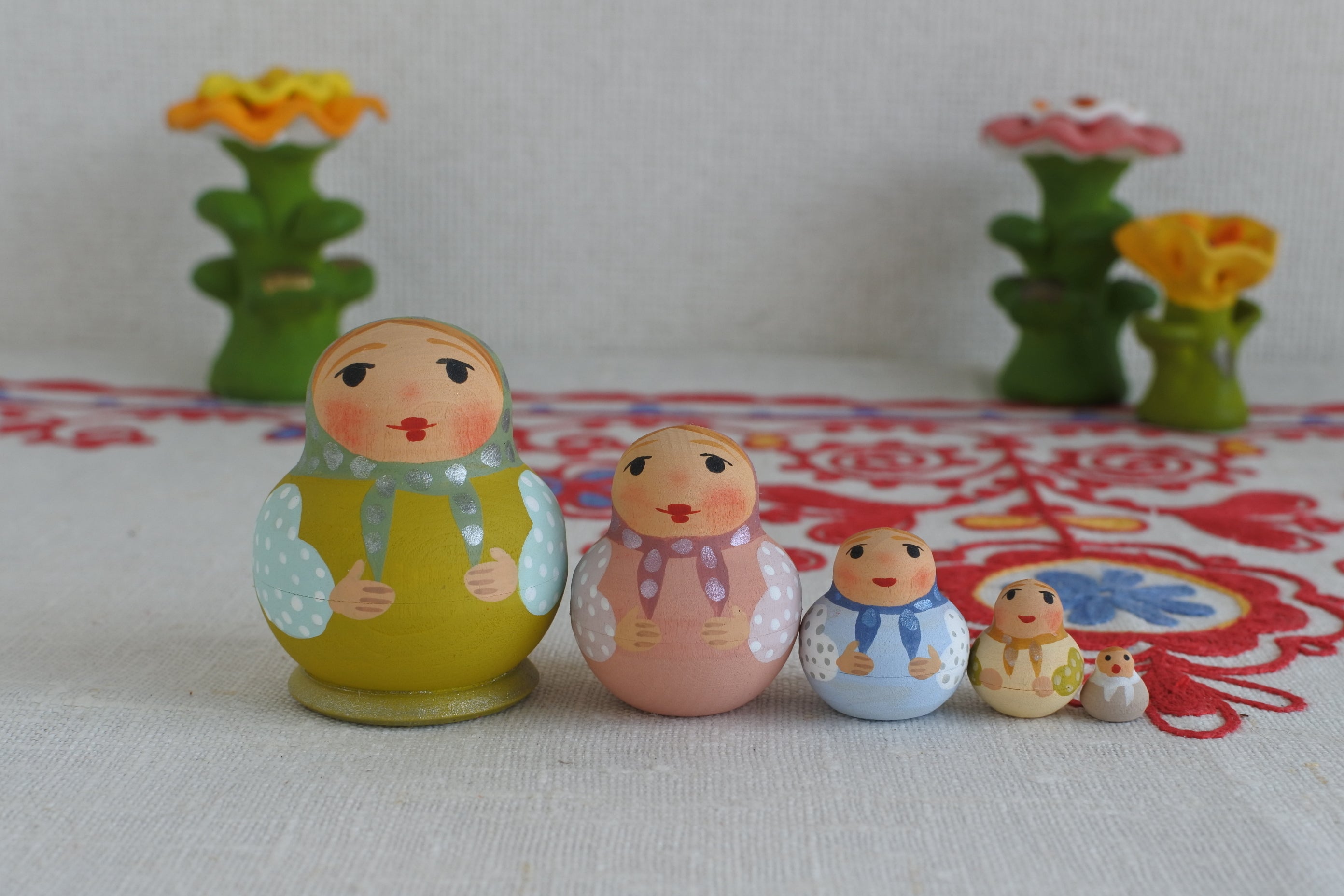 コブロフ工房　マトリョーシカ　置物　起き上がりこぶし　ロシア作家　レア　大きめ コブロフ工房マトリョーシカ置物大きめロシア作家