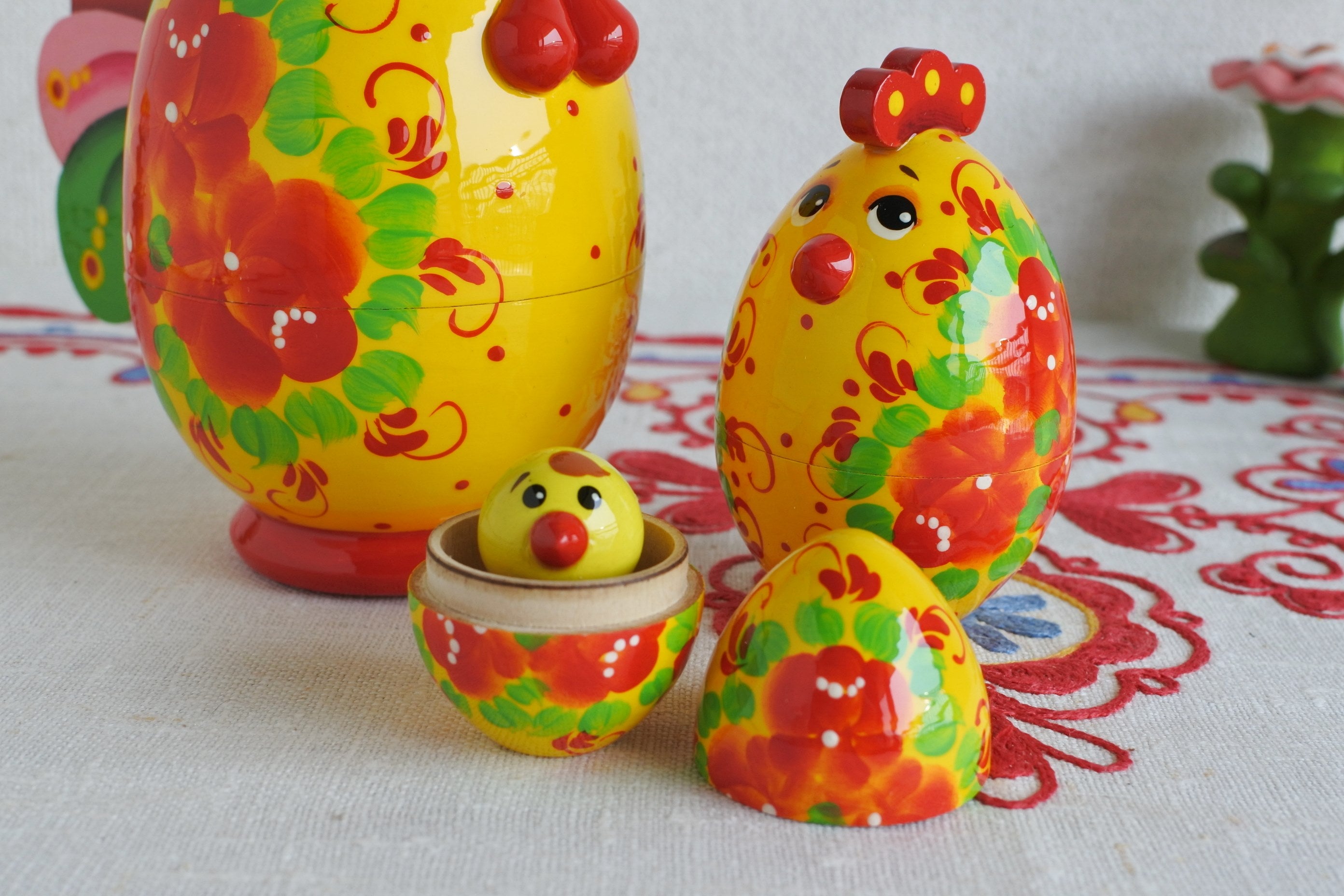 ロシア雑貨☆イースターエッグ 『殻の中のひよこ』卵 マトリョーシカ リダ工房 ロシア雑貨☆イースターエッグ 『殻の中のひよこ』卵