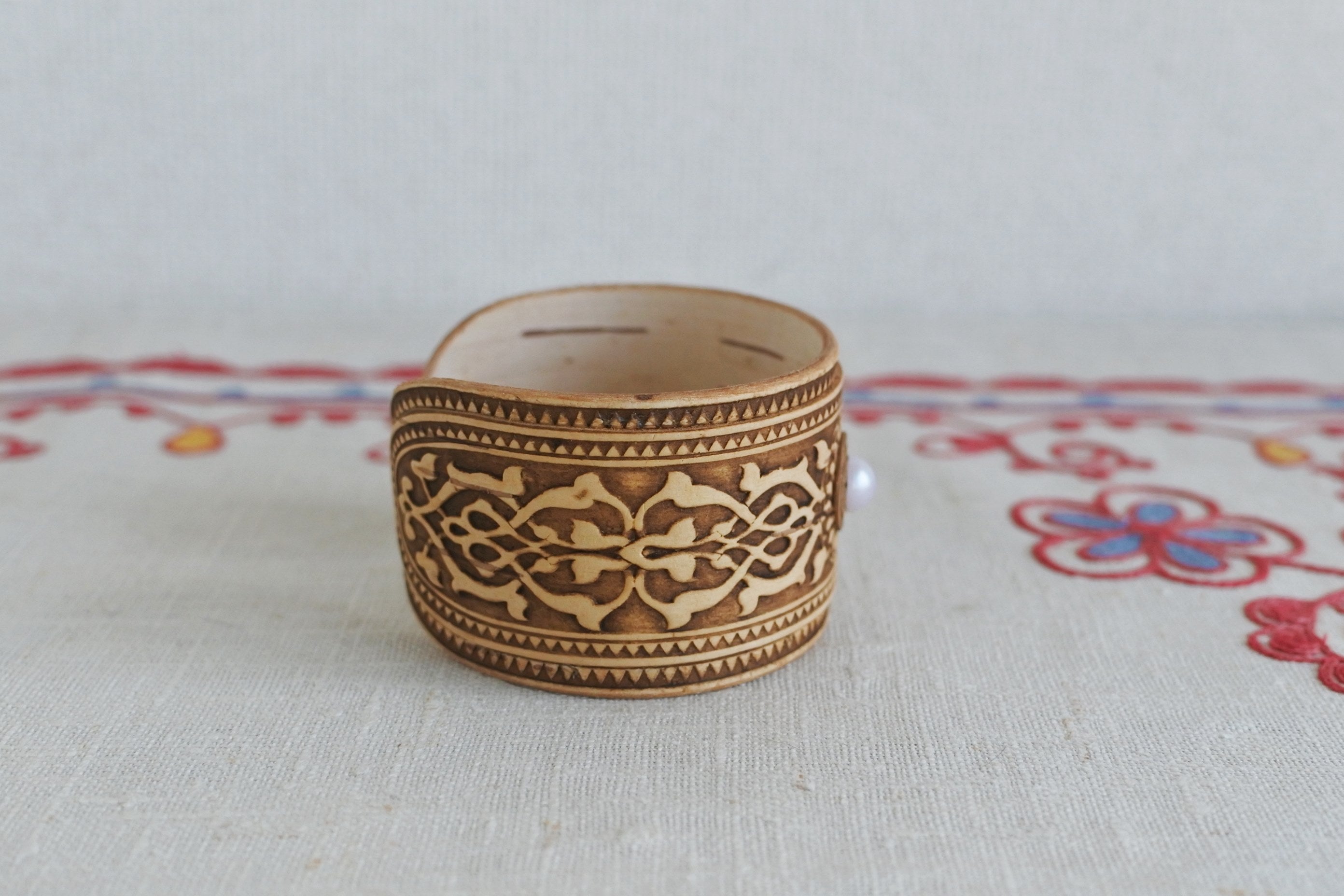 白樺細工ベレスタ 白樺樹皮 ハンドメイド ロシア民芸品 小箱
