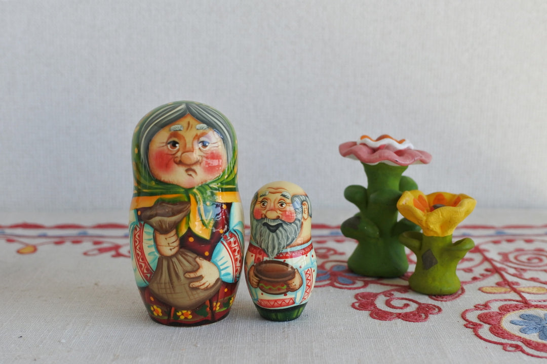 マトリョーシカ　ロシア民話　斧から粥　3P