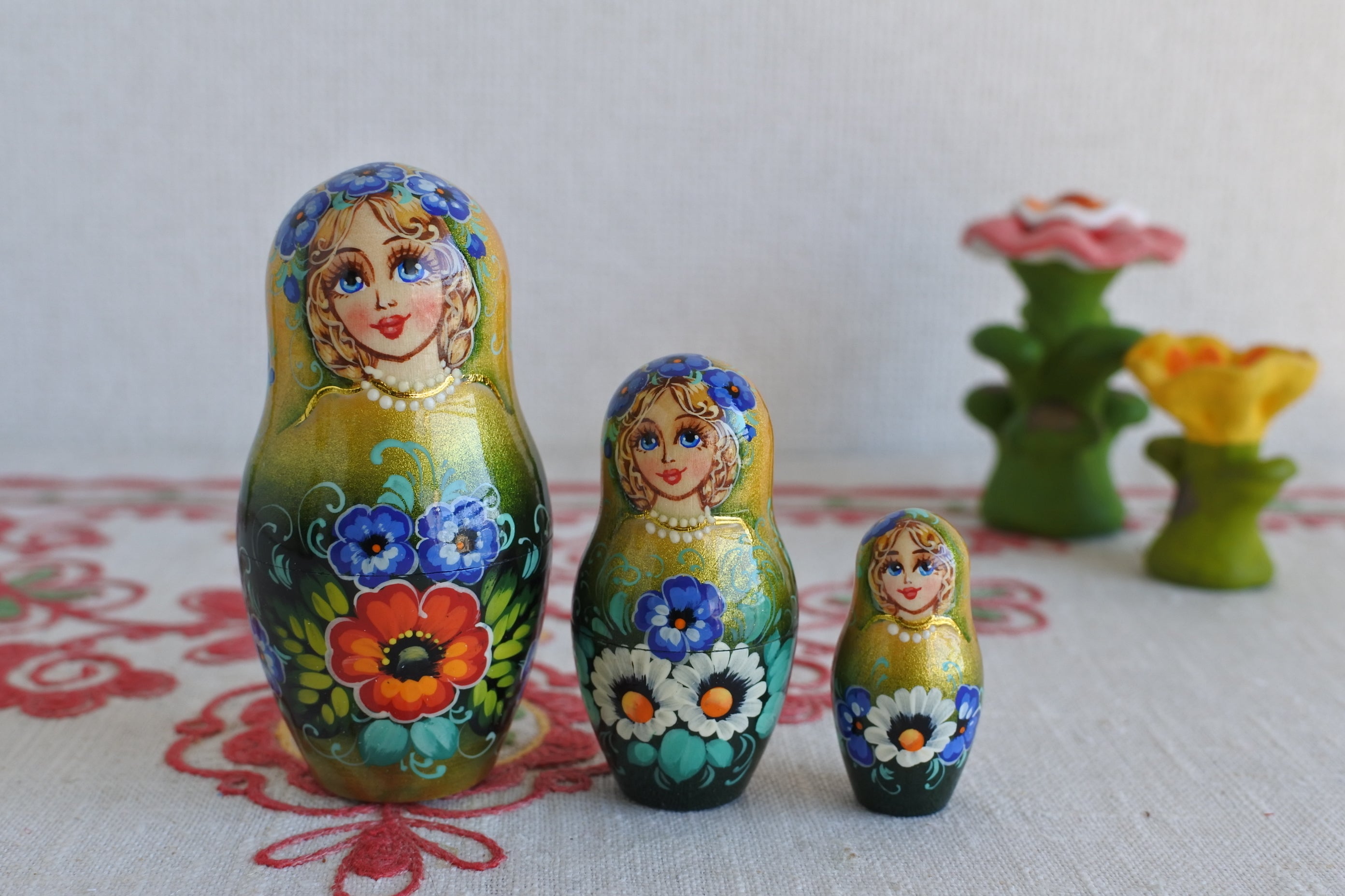 ナターリャ・ベルシーニナのマトリョーシカ ブーケ 7ピース ゴールド