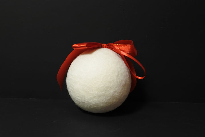 ウールのクリスマスボール　ななかまど