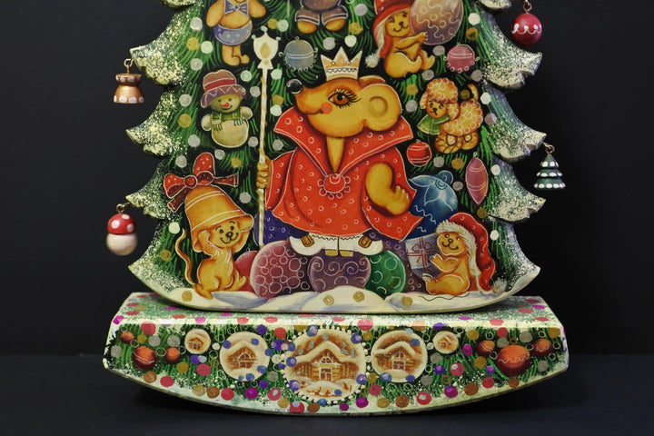 揺れるクリスマスツリー　くるみ割り人形　