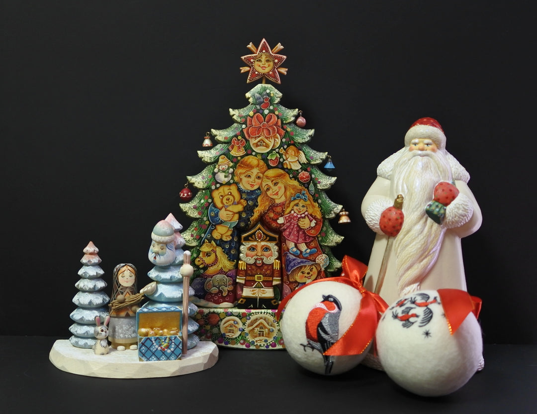 揺れるクリスマスツリー　くるみ割り人形　