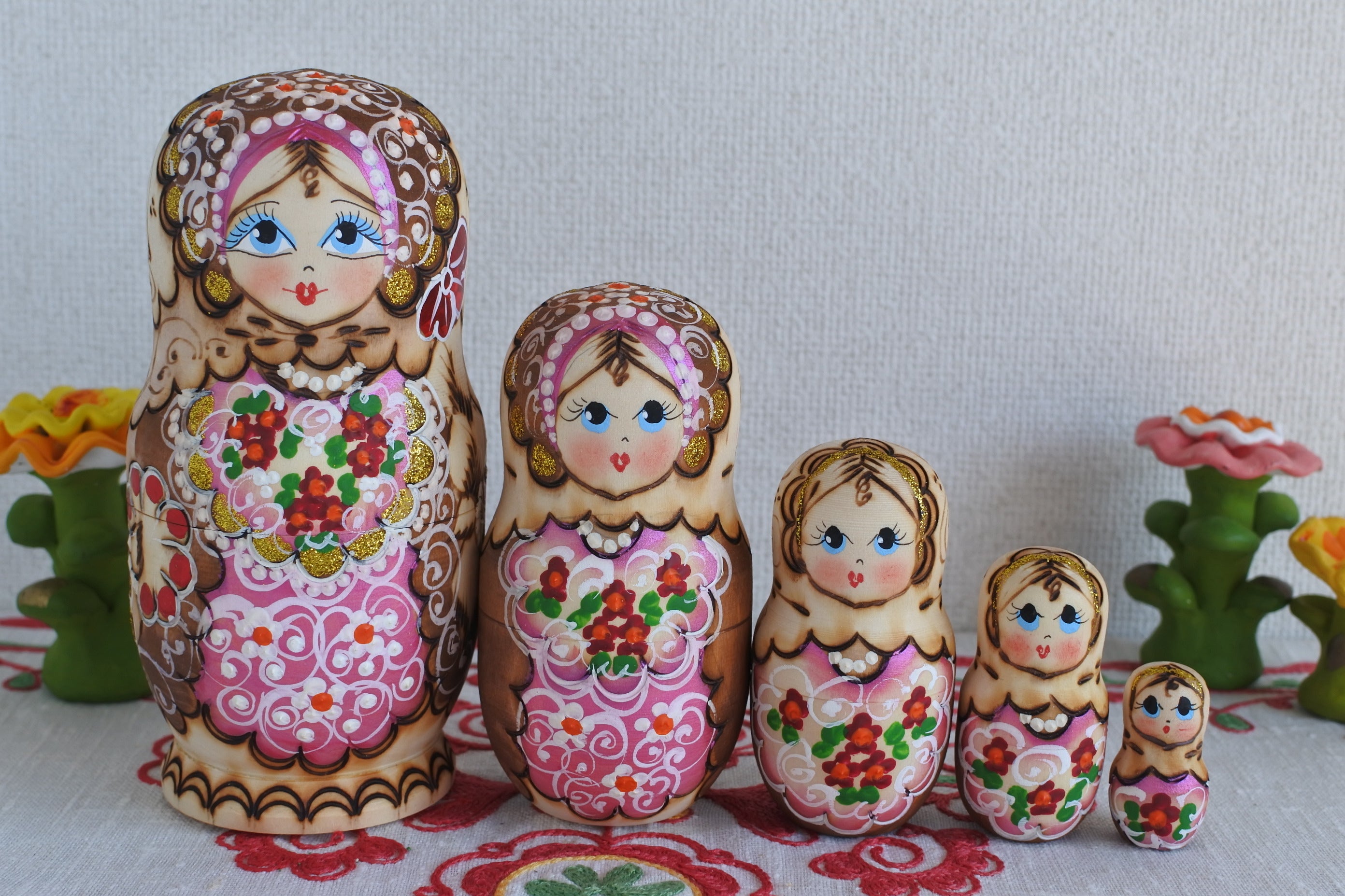 マトリョーシカ・ロシア　レアもの　　お土産　雑貨　インテリア ウラジオストク】マトリョーシカにチェブラーシカ！定番ロシア