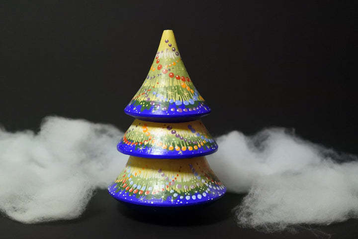 エレナ・カルポワのクリスマス　クリスマスツリーの起き上がりこぼし 　イルミネーション