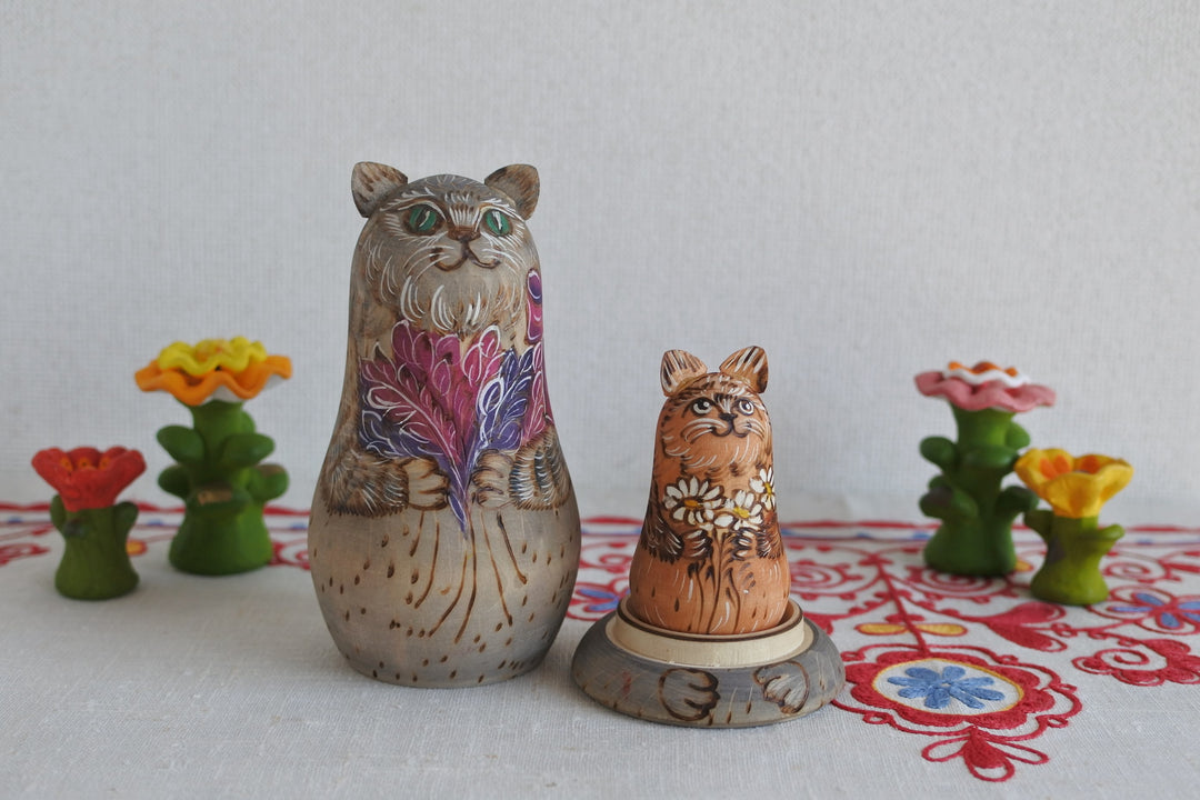 アレクサンドル・キリヤノフの猫マトリョーシカ　お祝いの日　2P