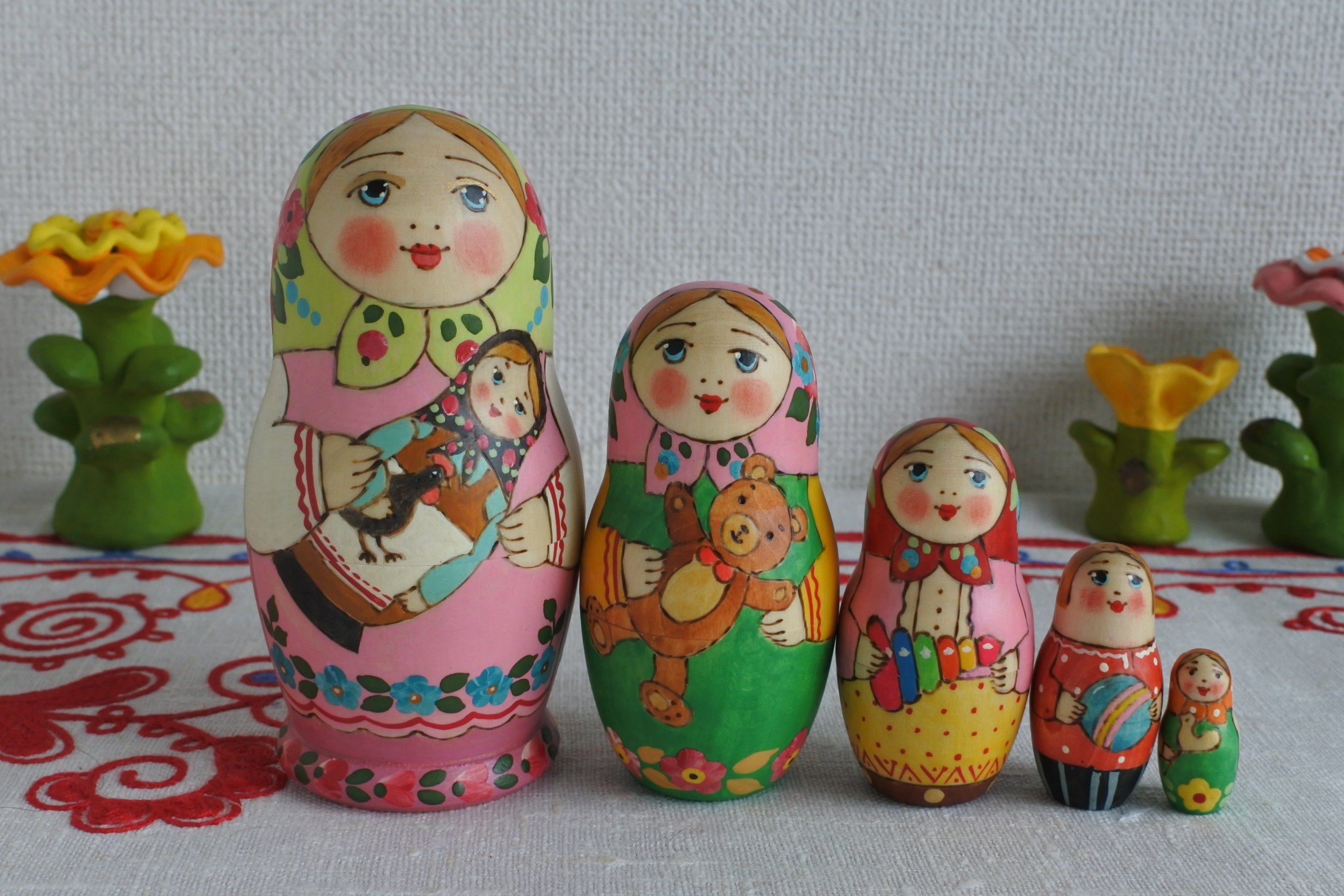 マトリョーシカ ロシアの入れ子人形 ロシア民芸品 ロシア雑貨い