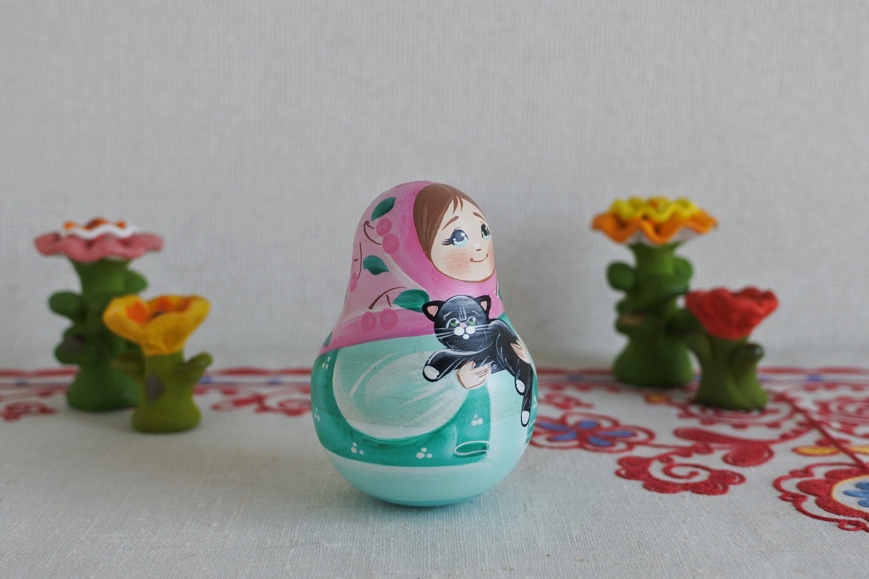 ロシア雑貨☆起き上がりこぼし♪牡丹と猫Cat With Peonyマルガリータ作 ロシア雑貨☆起き上がりこぼし♪牡丹と猫Cat With Peony