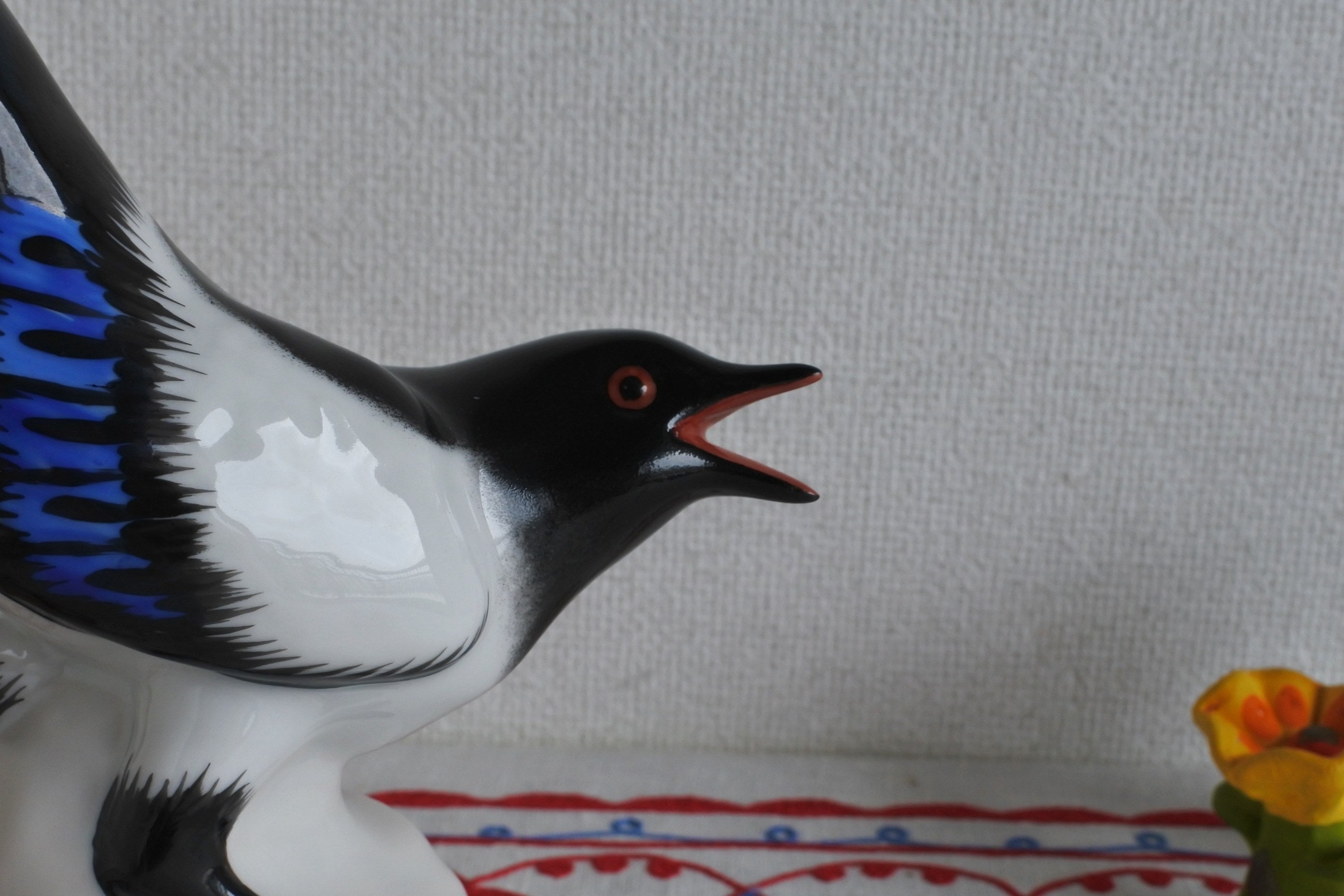 ロモノーソフ陶磁器 カササギ インペリアルポーセリン ロシア製 置物