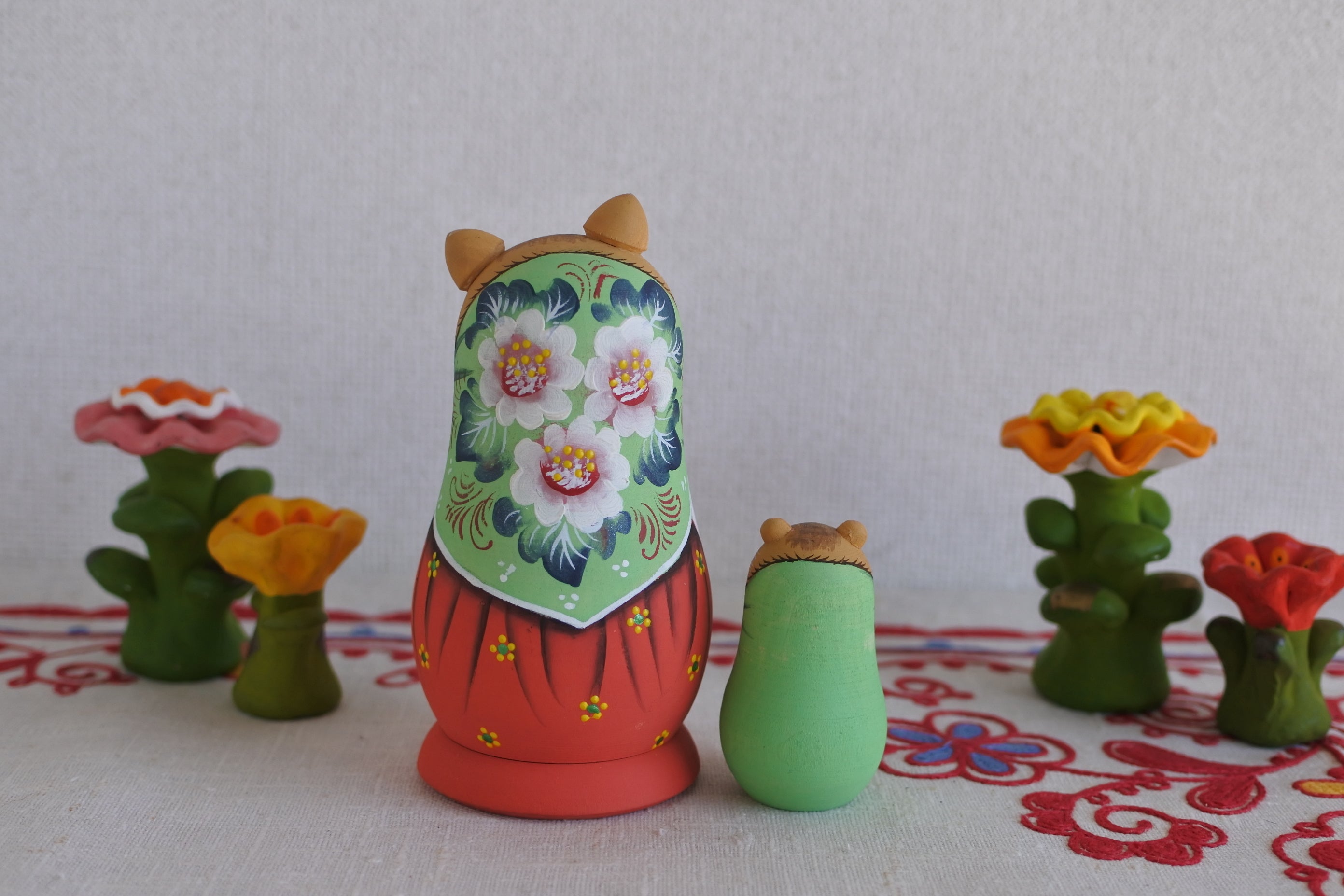マトリョーシカ　猫　作家もの　ロシア雑貨　ハンドメイド ロシア雑貨 マトリョーシカ ～ 虹色の猫・ねこ・ネコ ～ 7ピース