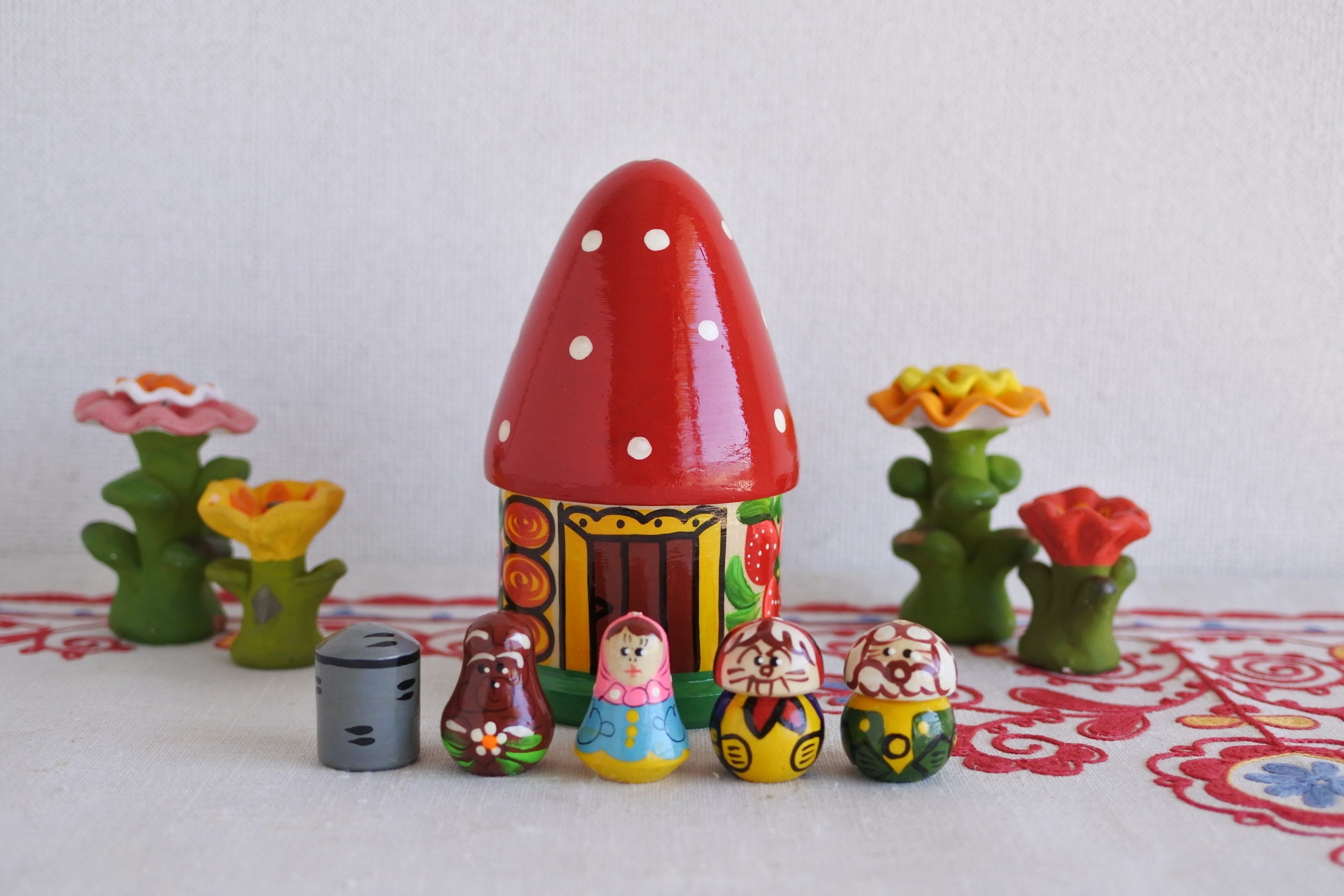 クリスマスセール♪ロシア雑貨ヒルガオ花の妖精 エッグオーナメント マトリョーシカ マトリョーシカ ロシアの入れ子人形 ロシア民芸品 ロシア雑貨い