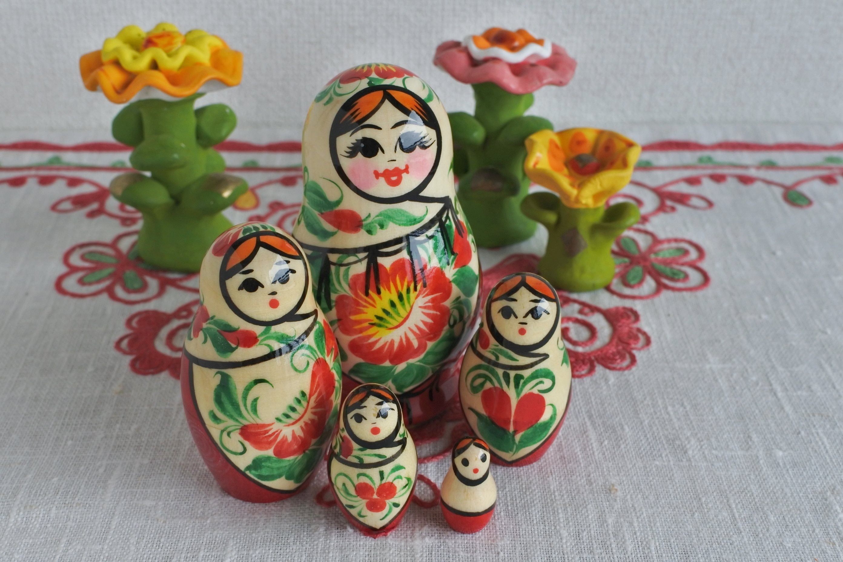 マトリョーシカ ロシアの入れ子人形 ロシア民芸品 ロシア雑貨い