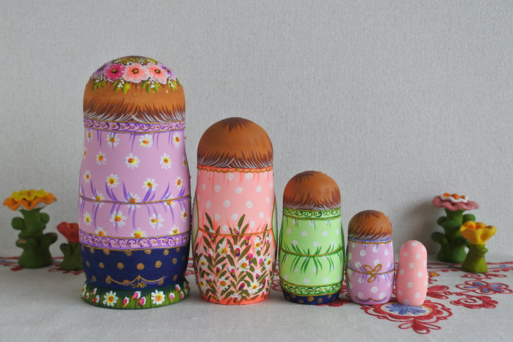 リディヤ・ヴィシュニャフスカのマトリョーシカ　ジューコフ家の猫　5P