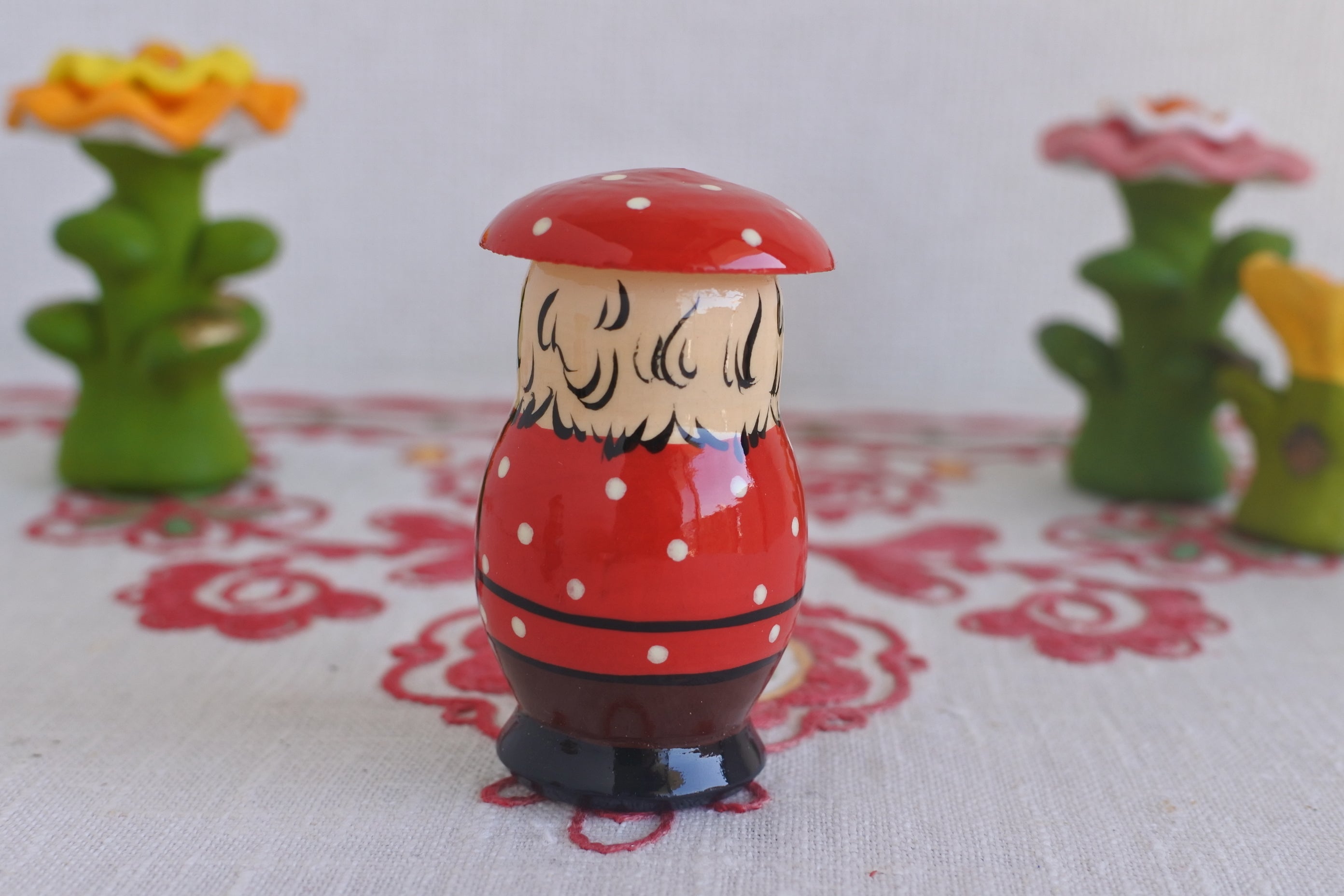 ロシア民芸品 木の人形 きのこジイ 森の妖精 ロシア雑貨いりえのほとり 