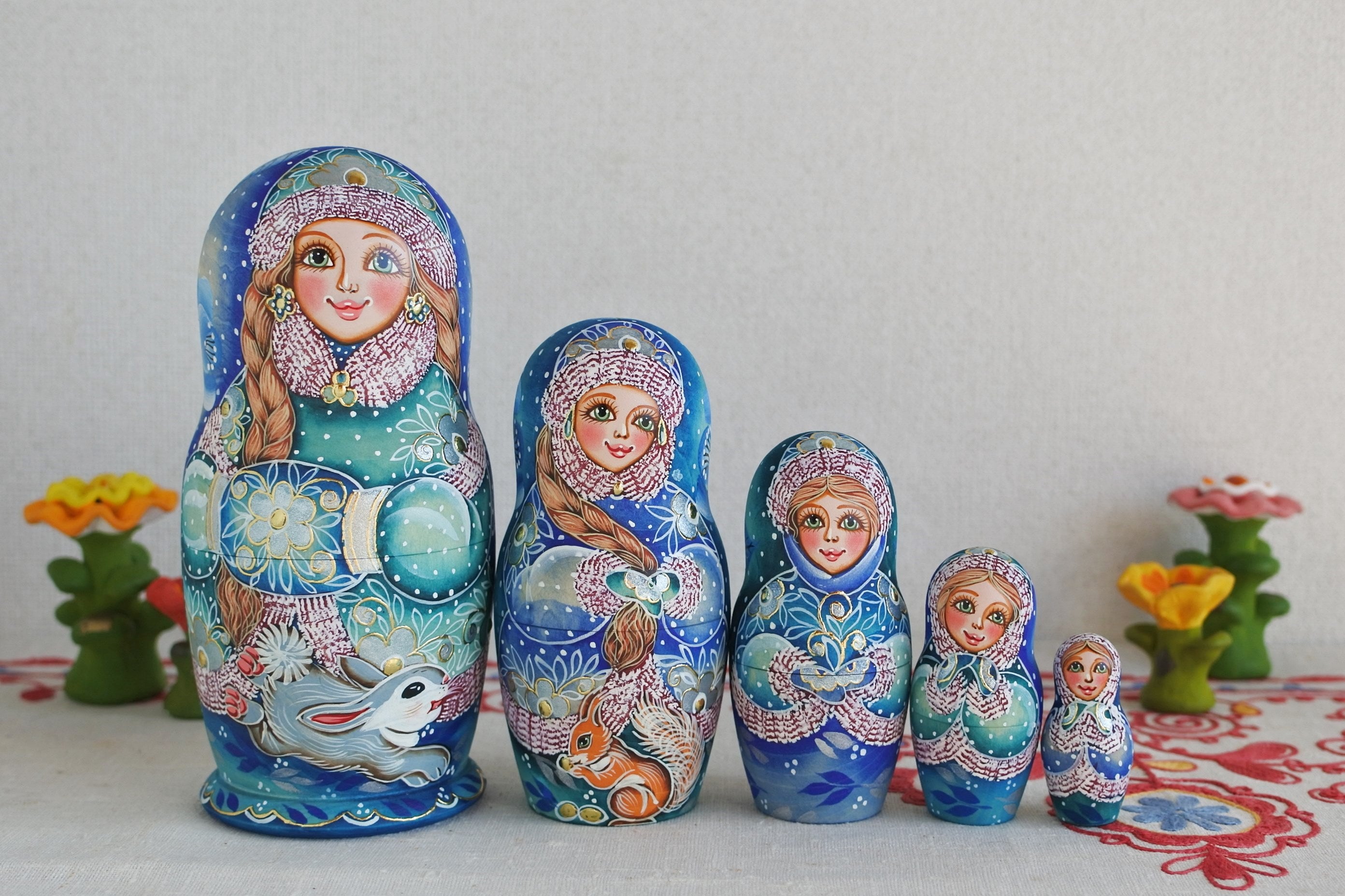 ロシアのクリスマス 冬の使者 ジェドマロース 厳寒爺さん