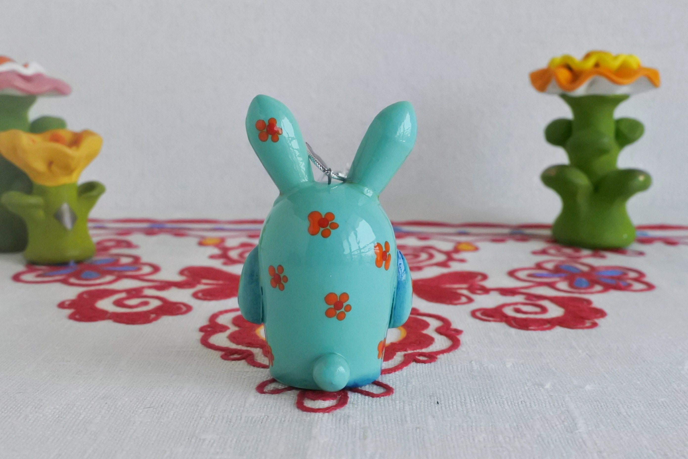 木の人形 青うさぎ オーナメント キーホルダー 置物 ロシア