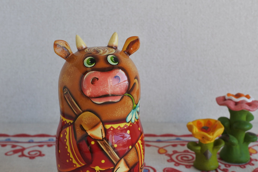 マトリョーシカ　ウシさんの草刈り3P