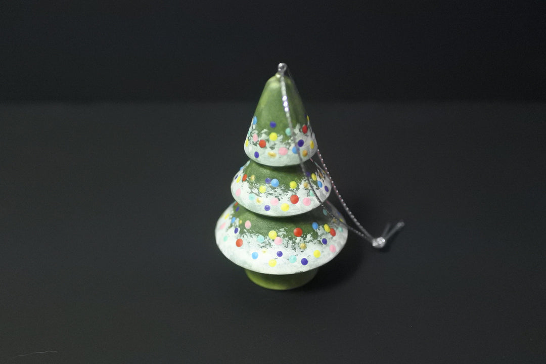 オリガ・アタジャーノワのクリスマスオーナメント　