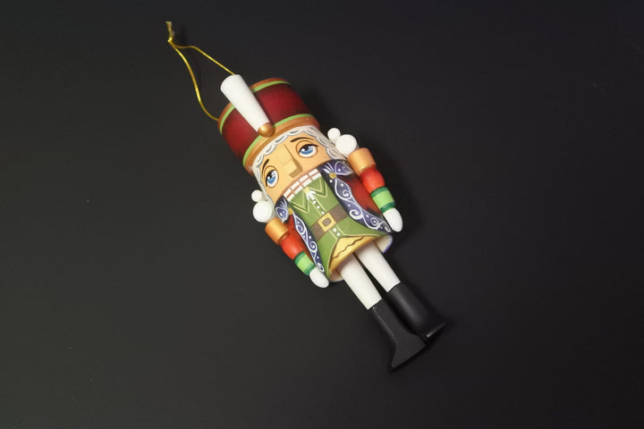 ダミル・クラフメトフのクリスマスオーナメント　くるみ割り人形