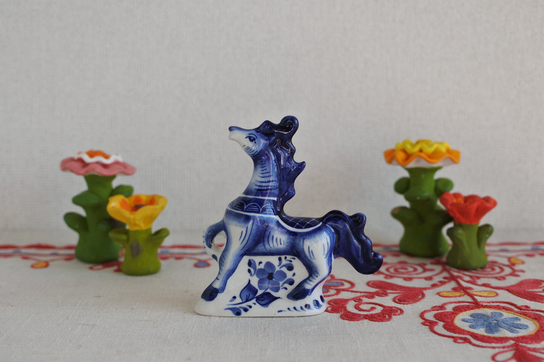 グジェリ陶器　馬　2026午年 　せむしの仔馬
