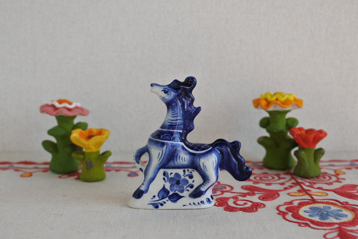 グジェリ陶器　馬　2026午年 　せむしの仔馬