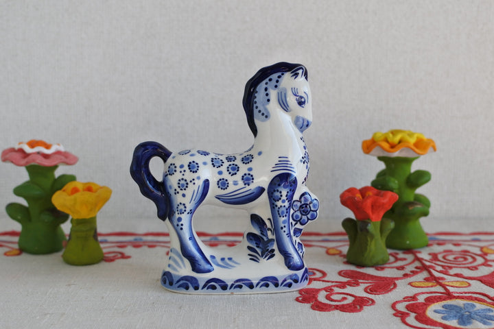 グジェリ陶器　馬　2026午年　まほうの馬