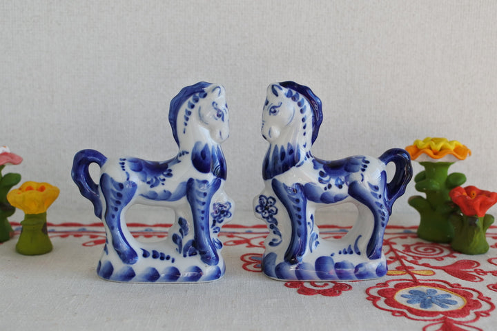 グジェリ陶器　馬　2026干支午　カザックの馬