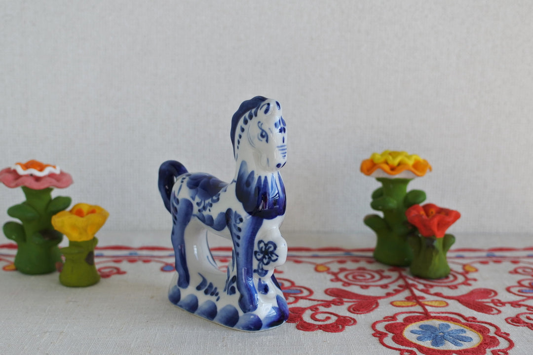 グジェリ陶器　馬　2026干支午　カザックの馬