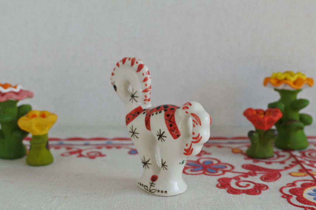 ベショーリ陶磁器工房　朱の馬　2026干支午