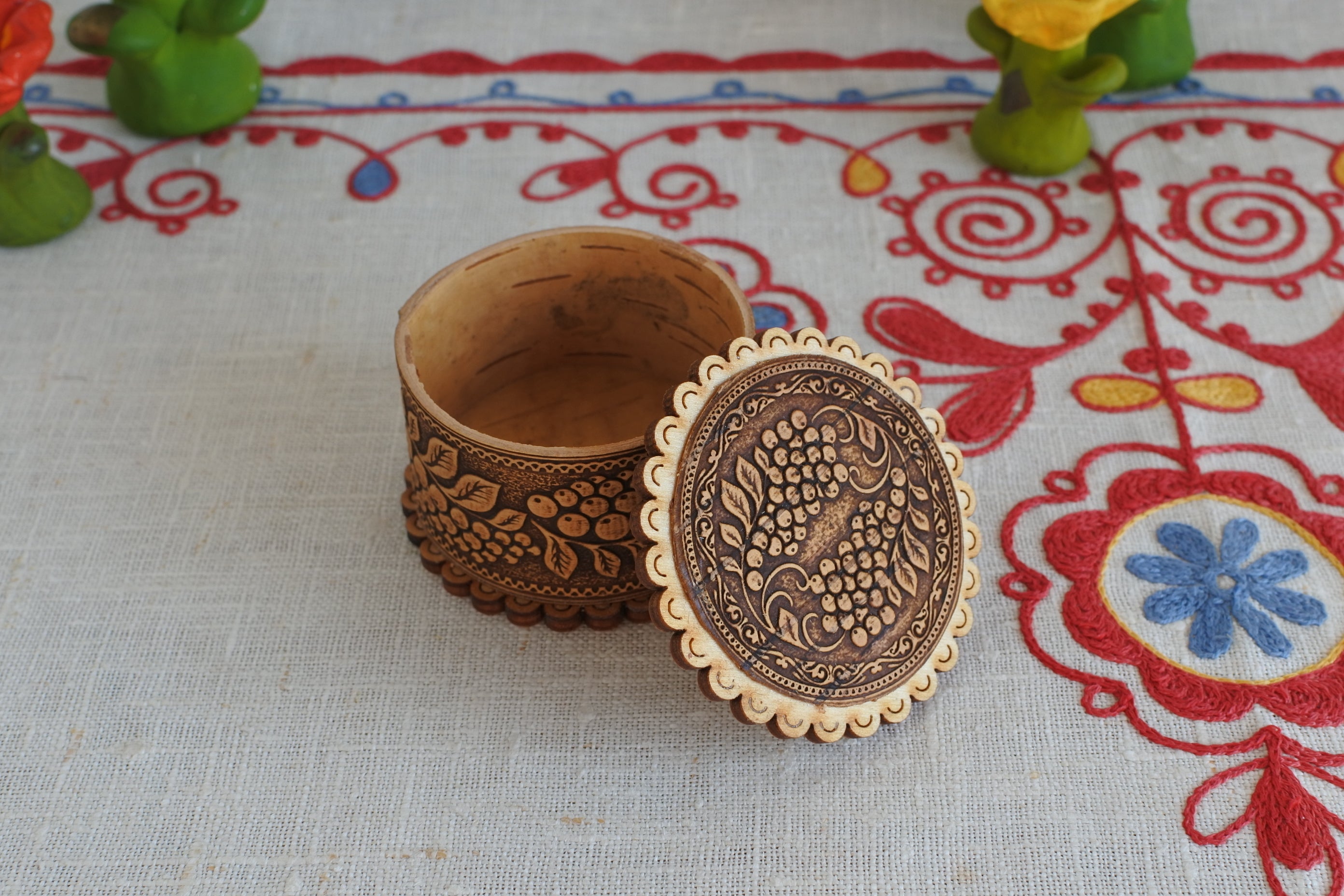 白樺細工ベレスタ ボックス 小箱 白樺樹皮 アクセサリーケース