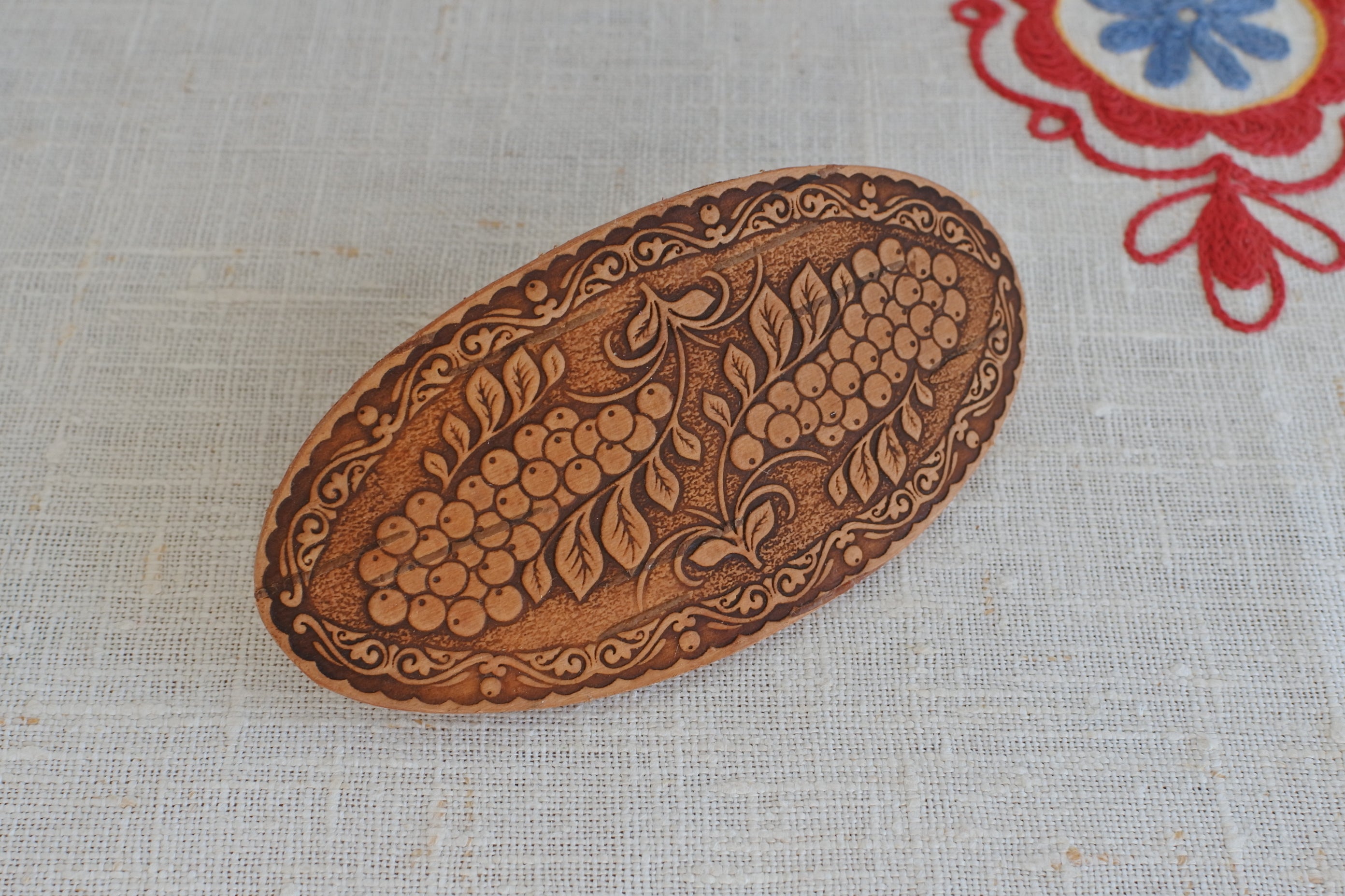 ロシア雑貨・白樺細工・ベレスタ・伝統工芸品・収納ボックス・ハンドペイントいちご 白樺細工ベレスタ ボックス 小箱 白樺樹皮 アクセサリーケース