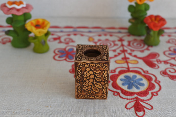 白樺細工ベレスタ　楊枝立て　ななかまど