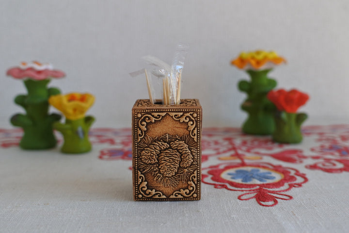 白樺細工ベレスタ　楊枝立て　ヒグマ