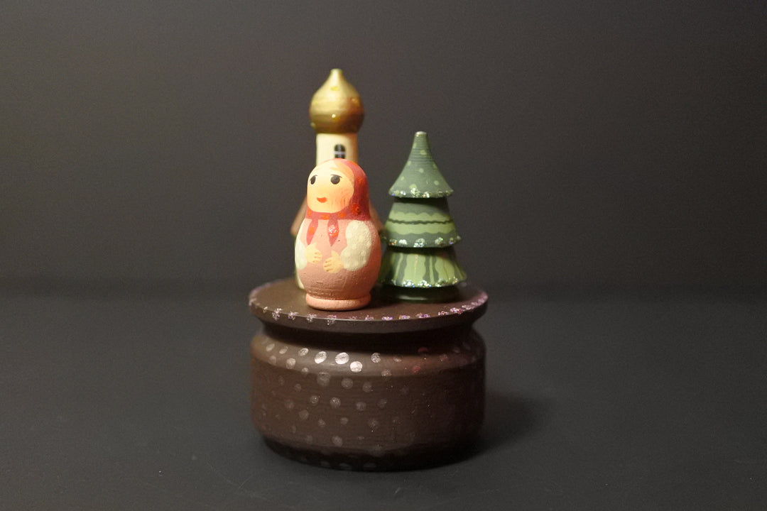 オーリャ・ロバノワのクリスマスの小箱　ココア色