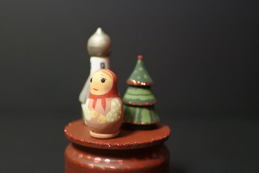 オーリャ・ロバノワのクリスマスの小箱　ボルドー色