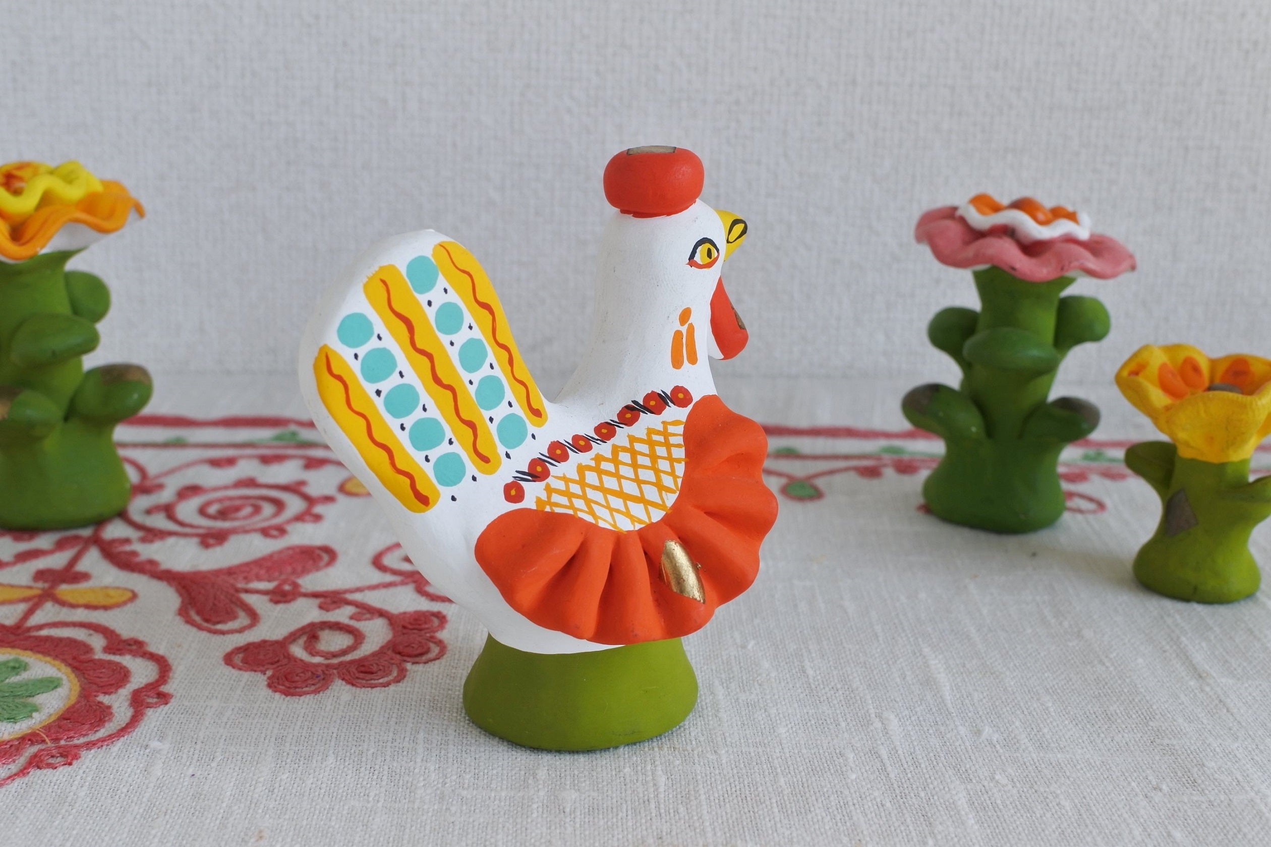 旧ソ　伝統工芸品　民芸品　ディムカヴァ・ディムコヴォ 土人形　楽器弾き人形 旧ソ 伝統工芸品 民芸品 ディムカヴァ・ディムコヴォ 土人形