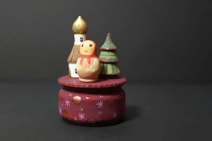 オーリャ・ロバノワのクリスマスの小箱　ワインレッド色