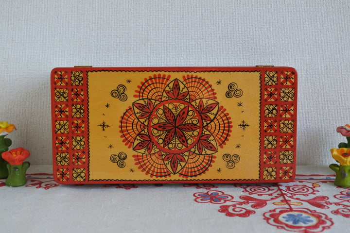 アルハンゲリスクの木箱　メゼン塗　　メゼンの馬