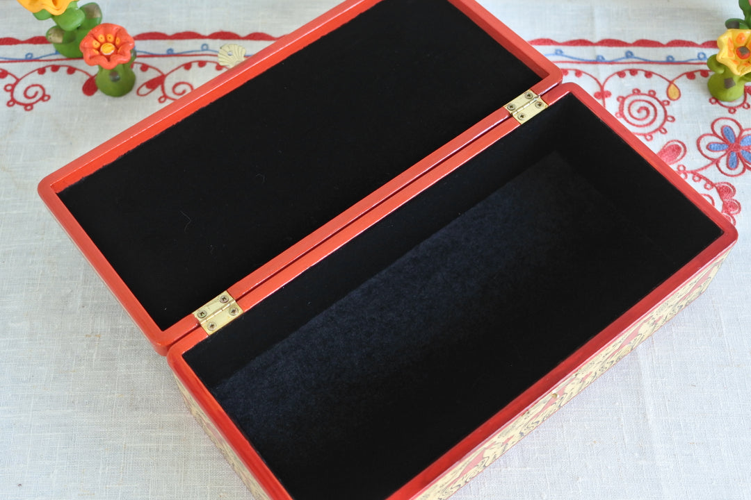 アルハンゲリスクの木箱　メゼン塗　　メゼンの馬