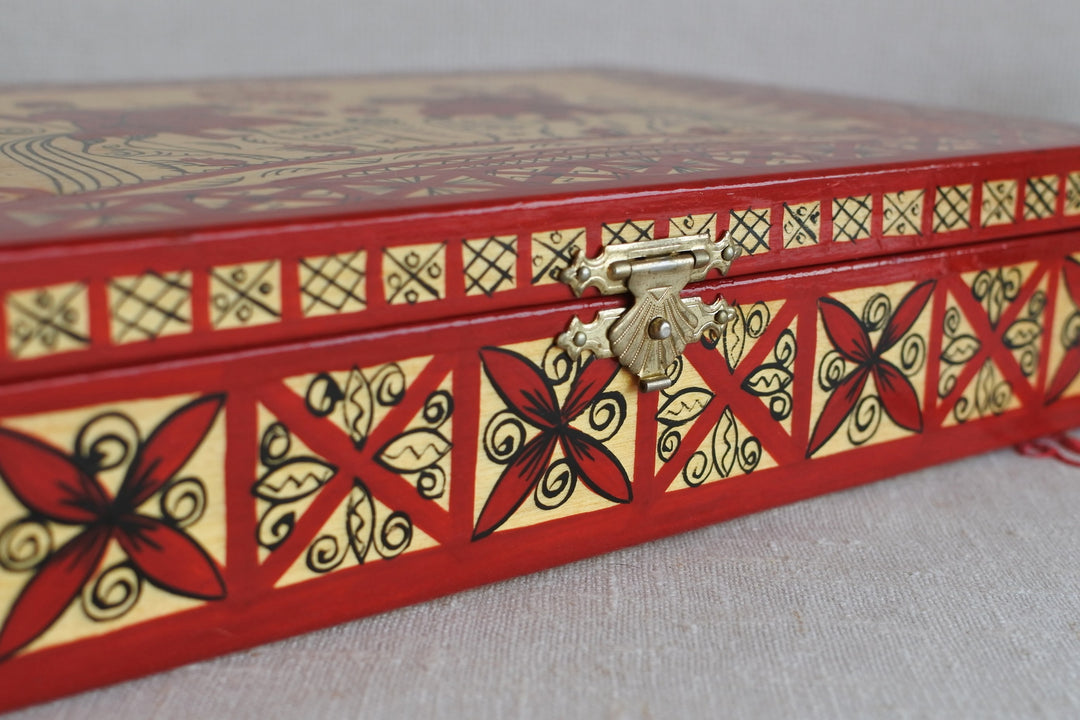 アルハンゲリスクの木箱　メゼン塗　赤い馬